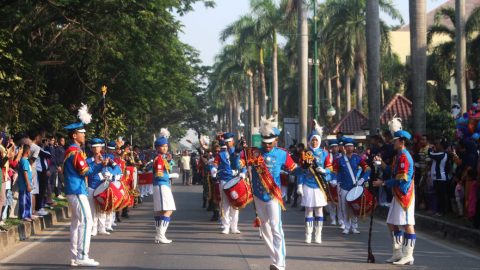Marching Band SMA Presiden Tampil dalam Acara Car Free Day Cikarang (CFD)