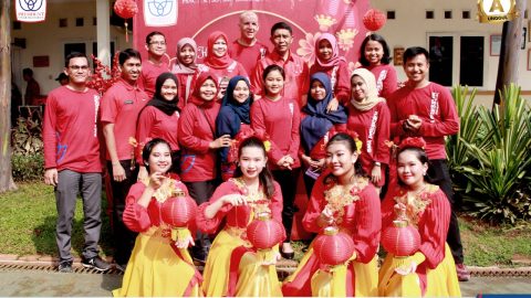 Keluarga Besar President School dalam Perayaan Imlek 2020
