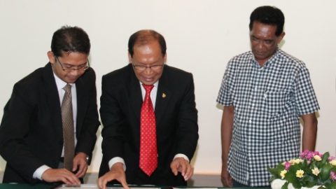 Penandatanganan Kerjasama Antara Kota Palu dan Kabupaten Kaimana dengan SMA Presiden